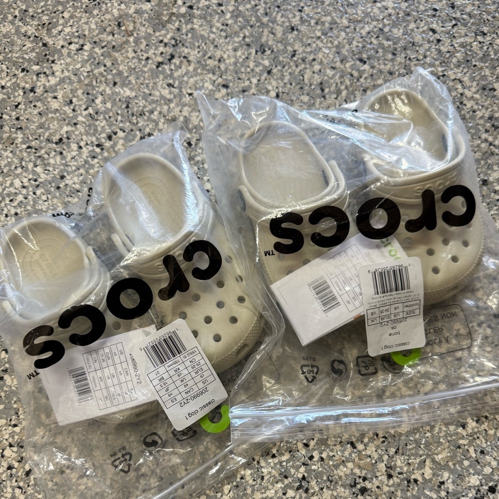 Bundle of 2 -NWT Crocs Bone Neutral Color - c8 and c9 - Picture 2 of 5